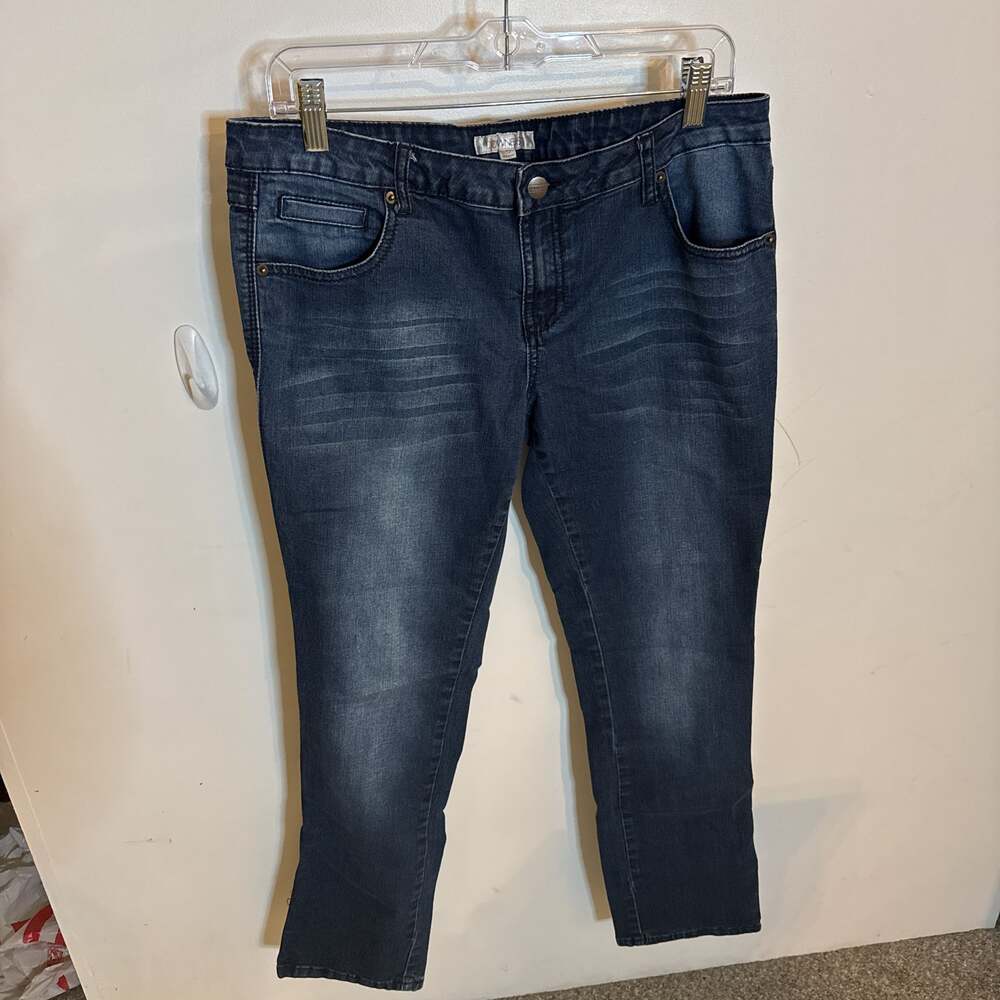 DownEast Blue Med Wash Denim Jeans